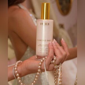 TRULY | Diamond Baby | Firm & Illuminating Body Serum | 90 ML